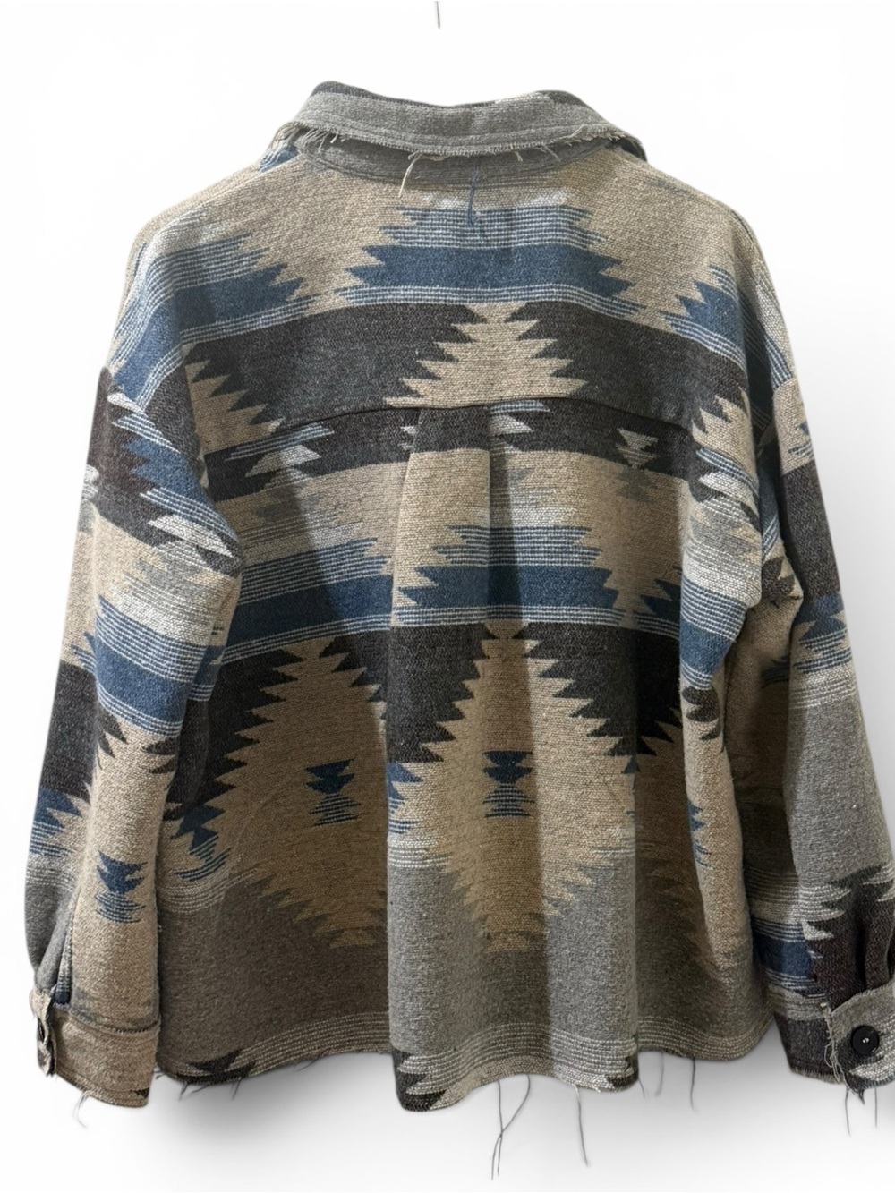 La Miel Eldora Aztec Distressed Raw Hem Oversized Shacket Jacket Small - Picture 6 of 7
